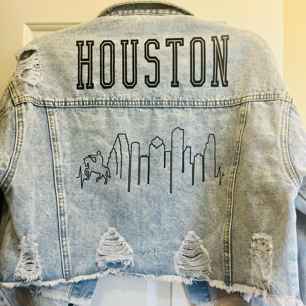 HOUSTON SKYLINE CROPPED DENIM JACKET